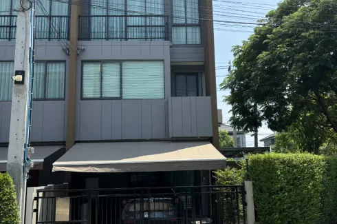 3 Bedroom Townhouse for sale in Baan Klang Muang Sukhumvit - Onnut, Prawet, Bangkok