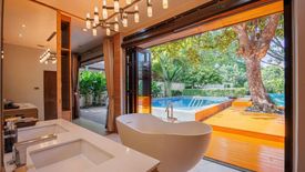 5 Bedroom House for sale in Khlong Tan Nuea, Bangkok near Airport Rail Link Ramkhamhaeng