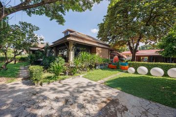 5 Bedroom House for rent in Khlong Tan Nuea, Bangkok near Airport Rail Link Ramkhamhaeng