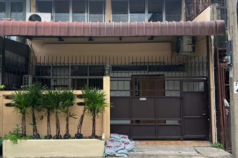 3 Bedroom Townhouse for rent in Bang Chak, Bangkok near BTS Punnawithi