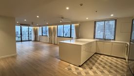 2 Bedroom Condo for rent in Lake Green, Khlong Toei, Bangkok near BTS Nana