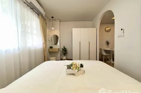 1 Bedroom Condo for sale in Lanna Condominium, Pa Tan, Chiang Mai