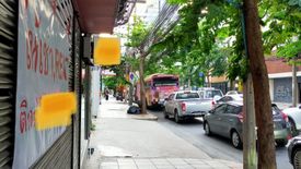 3 Bedroom Commercial for rent in Suriyawong, Bangkok near MRT Sam Yan