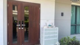 4 Bedroom Townhouse for rent in Saphan Sung, Bangkok