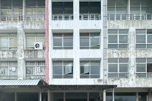 4 Bedroom Townhouse for rent in Bang Phong Pang, Bangkok