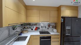 2 Bedroom Condo for rent in Baan Thanon Sarasin, Lumpini, Bangkok near MRT Silom