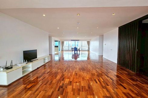 4 Bedroom Condo for rent in Khlong Toei, Bangkok near BTS Asoke