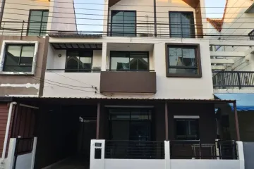 3 Bedroom Townhouse for rent in Baan Lookgolft Premium, Ban Mai, Nonthaburi