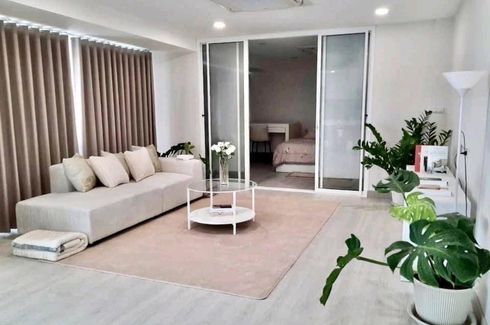 1 Bedroom Condo for rent in The Waterford Royal Suit Senanikom, Chan Kasem, Bangkok near BTS Sena Nikhom