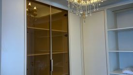 3 Bedroom Condo for sale in Nusa State Tower Condominium, Silom, Bangkok near BTS Surasak