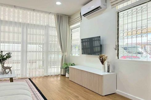 4 Bedroom House for rent in Sam Sen Nok, Bangkok