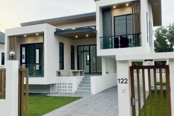 3 Bedroom House for sale in Pitta Village Ban Khai, Nong Lalok, Rayong