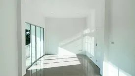 3 Bedroom Townhouse for sale in Pawarisa Village, San Sai Luang, Chiang Mai