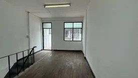 4 Bedroom Townhouse for rent in Si Phraya, Bangkok near MRT Sam Yan