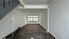 4 Bedroom Townhouse for rent in Si Phraya, Bangkok near MRT Sam Yan