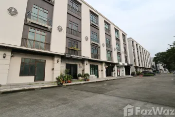7 Bedroom Townhouse for sale in Chic District Ram 53, Phlapphla, Bangkok