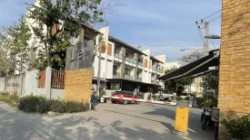 3 Bedroom Townhouse for sale in Private Nirvana Ladprao Life Ladprao 71, Lat Phrao, Bangkok