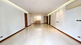 3 Bedroom Condo for rent in Khlong Toei, Bangkok near BTS Asoke