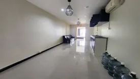 2 Bedroom Condo for rent in Nusa State Tower Condominium, Silom, Bangkok near BTS Surasak