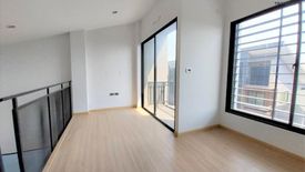 1 Bedroom Townhouse for sale in Bang Phlap, Nonthaburi