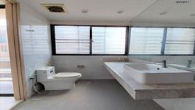 1 Bedroom Townhouse for sale in Bang Phlap, Nonthaburi