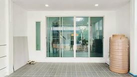 4 Bedroom Townhouse for sale in Bang Chan, Bangkok