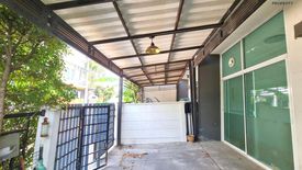 3 Bedroom Townhouse for sale in Pleno Pinklao - Wongwan, Maha Sawat, Nonthaburi