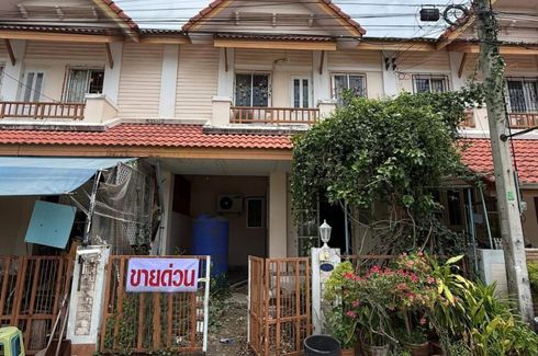 4 Bedroom Townhouse for sale in Kanda Baan Rim Khlong, Phanthai Norasing, Samut Sakhon