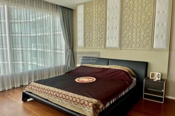 3 Bedroom Condo for rent in Wat Phraya Krai, Bangkok