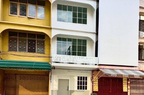 2 Bedroom Townhouse for rent in Bang Chak, Bangkok near BTS On Nut