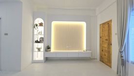 2 Bedroom Townhouse for sale in Nong Prue, Chonburi