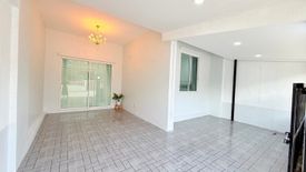 3 Bedroom Townhouse for sale in Nong Prue, Chonburi