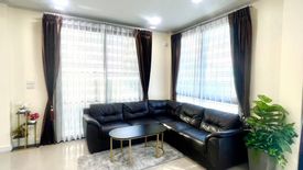 3 Bedroom House for sale in Na Kluea, Chonburi