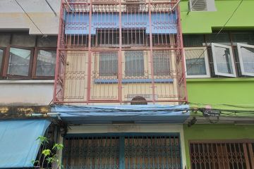3 Bedroom Townhouse for sale in Bang Phong Pang, Bangkok