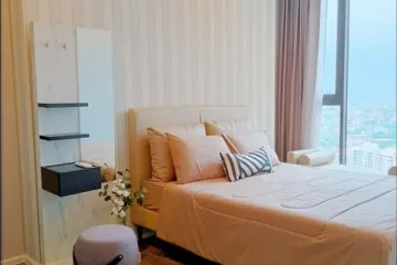 1 Bedroom Condo for rent in Whizdom Essence, Bang Chak, Bangkok near BTS Punnawithi
