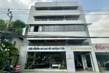3 Bedroom Office for sale in Lat Phrao, Bangkok