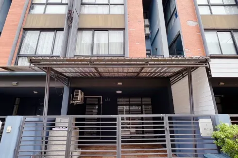 4 Bedroom Townhouse for sale in HAUS 35 Cheangwattana, Khlong Kluea, Nonthaburi near MRT Impact Challenger