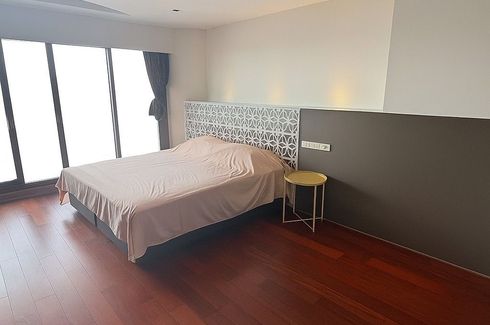 1 Bedroom Condo for rent in Nusa State Tower Condominium, Silom, Bangkok near BTS Surasak