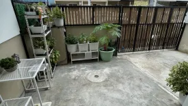 3 Bedroom Townhouse for sale in Bang Chalong, Samut Prakan