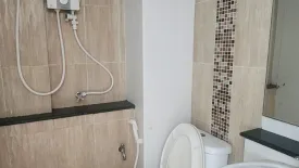 Apartment for rent in Napaville Huai Khwang, Sam Sen Nok, Bangkok near MRT Huai Khwang