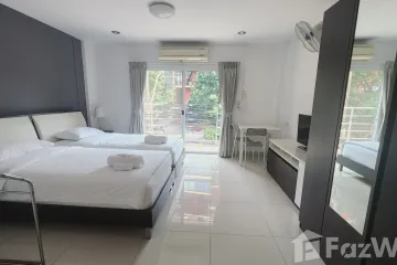 Apartment for rent in Napaville Huai Khwang, Sam Sen Nok, Bangkok near MRT Huai Khwang