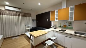 2 Bedroom Condo for rent in Baan Klang Krung Siam - Pathumwan, Thanon Phetchaburi, Bangkok near BTS Ratchathewi