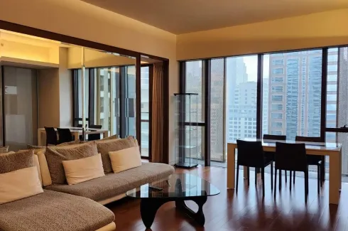 2 Bedroom Apartment for rent in Hansar Rajdamri, Lumpini, Bangkok near BTS Chit Lom