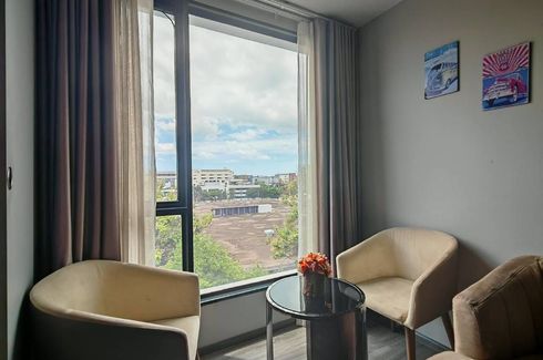 1 Bedroom Condo for rent in Ideo Mobi Sukhumvit 40, Phra Khanong, Bangkok near BTS Ekkamai