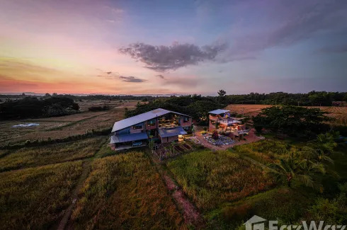 13 Bedroom Hotel / Resort for sale in Ban Thin, Phrae