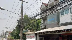 3 Bedroom Commercial for sale in Phra Sing, Chiang Mai