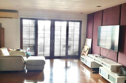 4 Bedroom Condo for rent in Bangkok House Ekamai 12 (Apartment), Khlong Tan Nuea, Bangkok near BTS Ekkamai