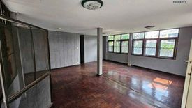 4 Bedroom House for sale in Chom Phon, Bangkok near MRT Chankasem