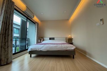 3 Bedroom Townhouse for sale in Baan Klang Muang Rattanathibet, Bang Kraso, Nonthaburi near MRT Yaek Nonthaburi 1