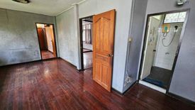 8 Bedroom House for rent in Chom Phon, Bangkok near MRT Chankasem